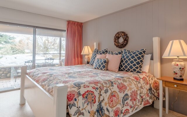 Snowcreek Condominiums 1516 by RedAwning