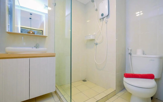 Relax 3BR Apartment at M-Town Residence By Travelio