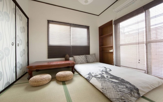 Zebrahouse Himejima – Guest Rooms – Osaka