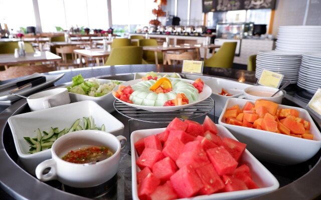 MaxOneHotels.com at Platinum Hayam Wuruk Jakarta