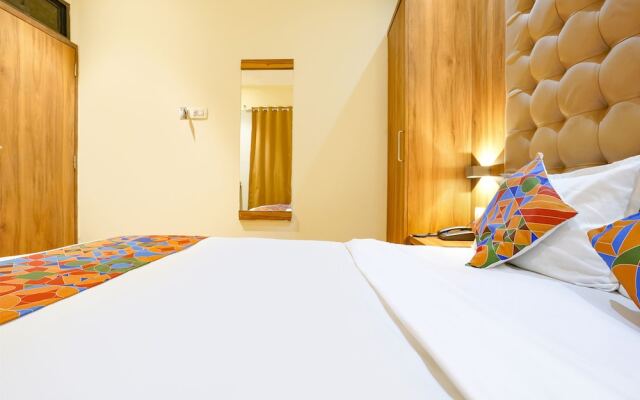 FabHotel Cozy Inn