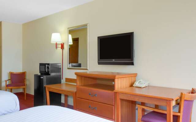 Econo Lodge Mt. Hope - Beckley