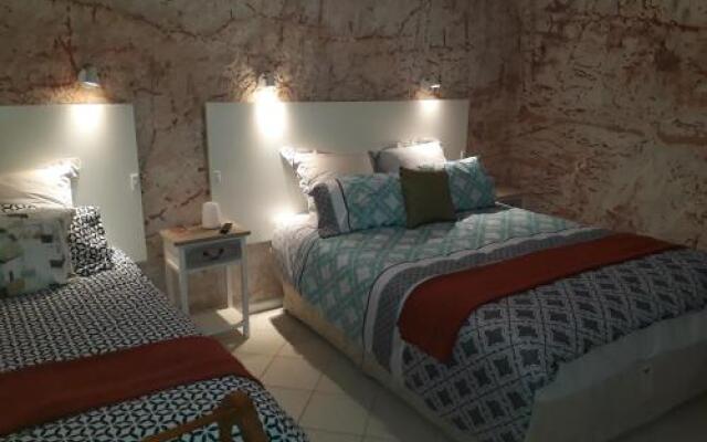 Desert Dwellers Underground B&B