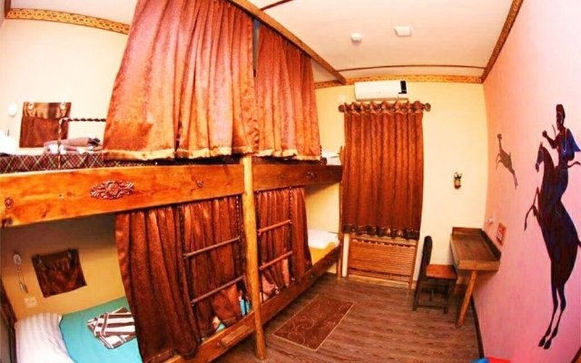 Хостел Sunrise Caravan Stay