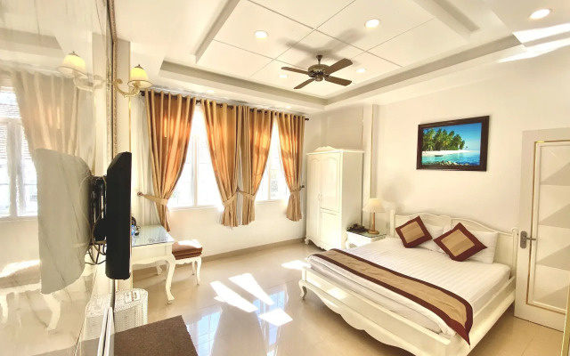 Tulip Hotel