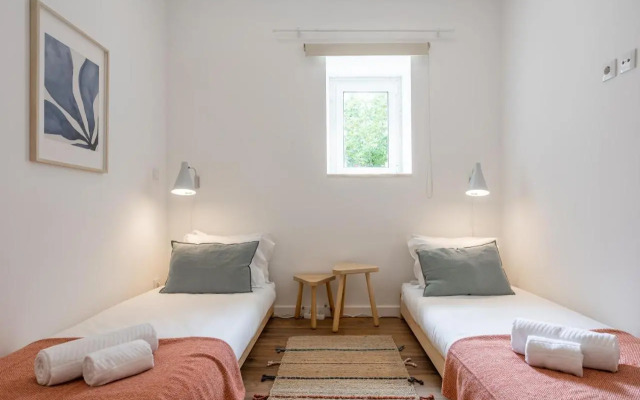 Trendy T.M Apartament by the River