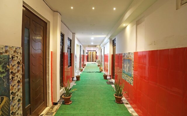 Tripathi Guest House by OYO Rooms