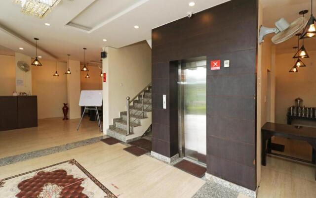 Hotel Mirage Residency - Hill View Hotel in Dharamshala