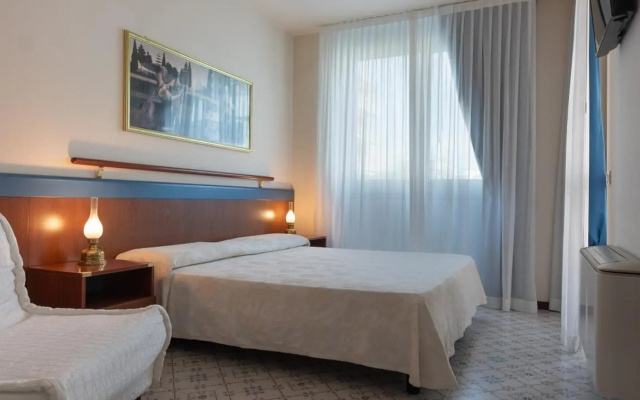 Aparthotel Holiday