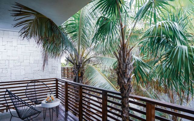 Lula Tulum, a Small Luxury Hotel