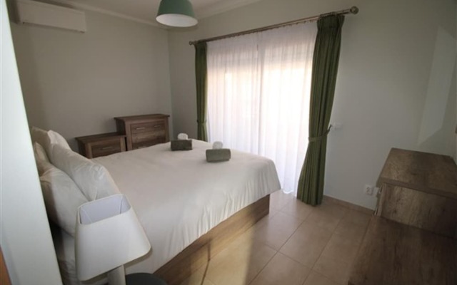 Captivating 3-bed House in Conceicao de Tavira