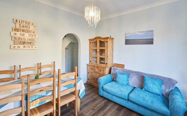 Host Stay Holyrood Lodge