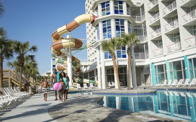 Crown Reef Beach Resort and Waterpark