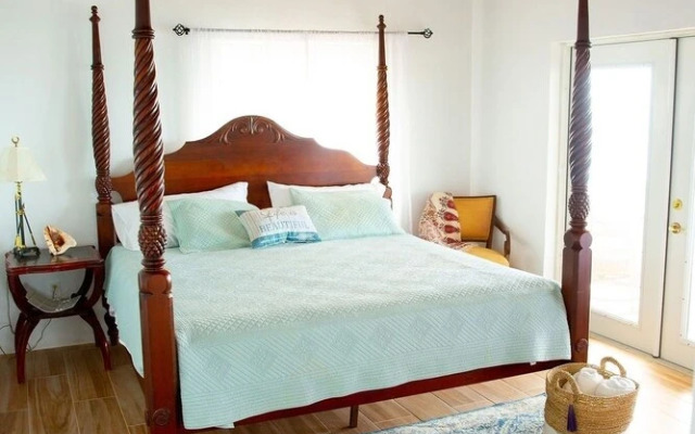 Blue Love Point 3br 3 Bedroom Home