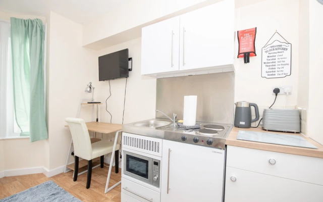 Modern Studio Apartments in Castle St