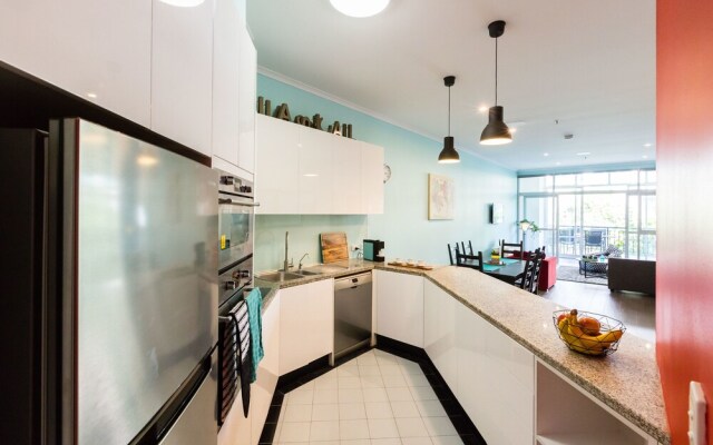 VANCE, 2BDR Melbourne Apartment