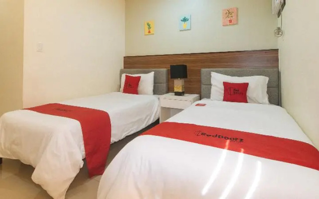 Reddoorz @ Leoncia Apartelle Mandaue City