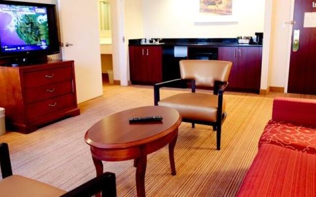 Courtyard by Marriott Edison Woodbridge