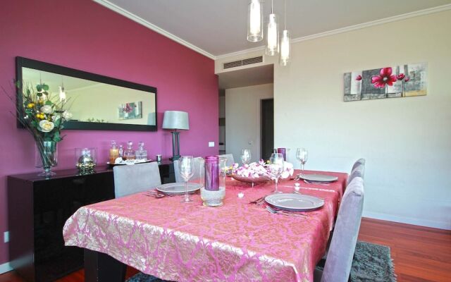 Monumental Residence