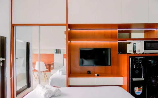 Luxury And Modern Studio At Transpark Bintaro Apartment