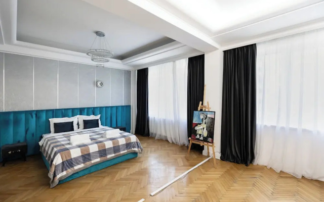 Bucharest Studios Monaco Room