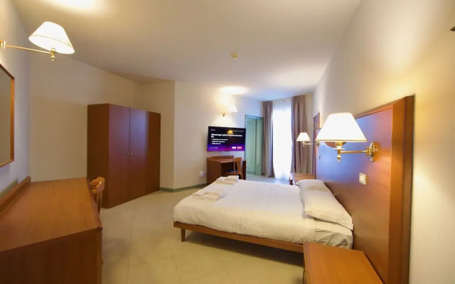 HC Hotel Touring Seniga