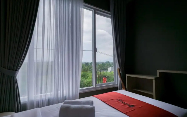 RedDoorz near Exit Toll Sirkuit Sentul