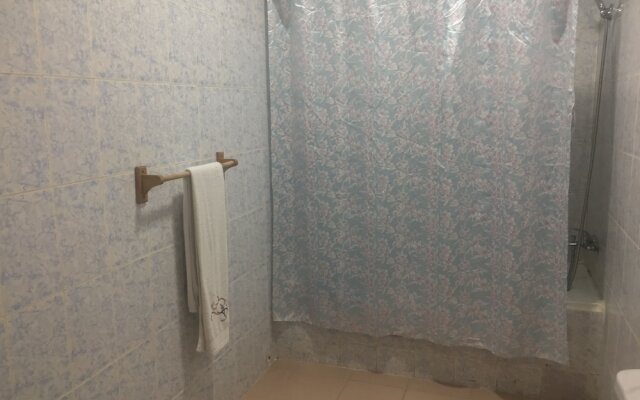 Embassy Suites Hotels & Restaurant