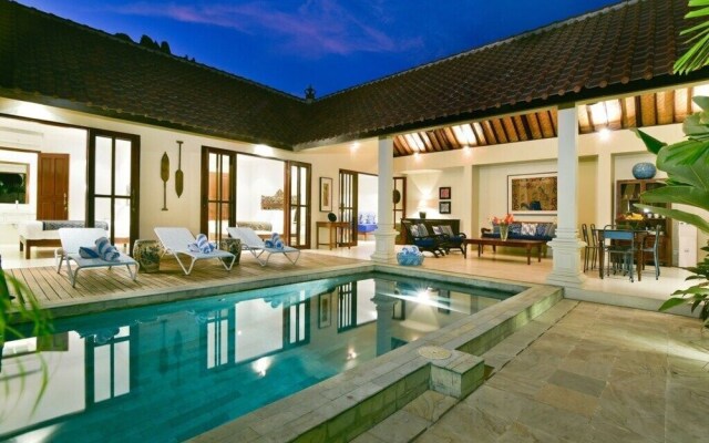 Villa Merah Seminyak