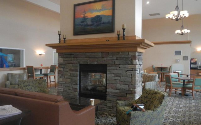 White River Inn and Suites