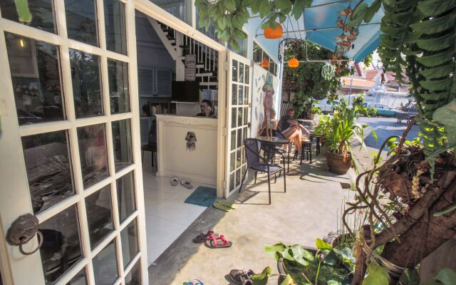 Baan Bangkok Backpackers Hostel