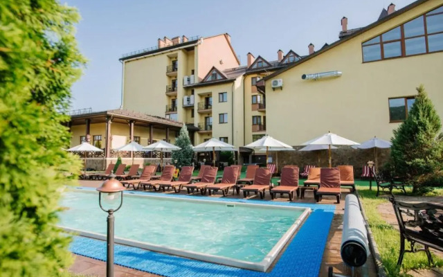 Kyivska Russ Hotel