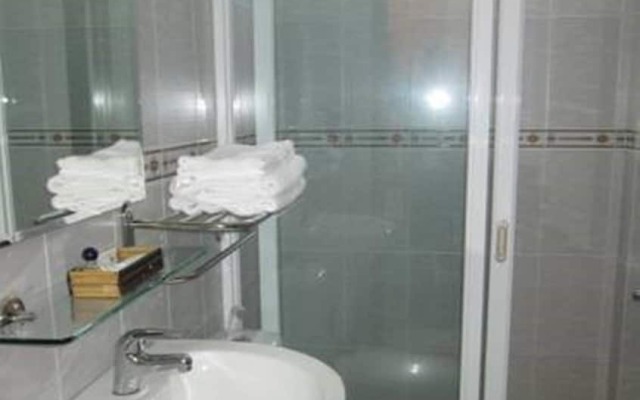 RedDoorz near Gia Dinh Park