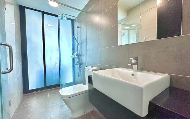 Almas Suites Puteri Harbour by Stayrene