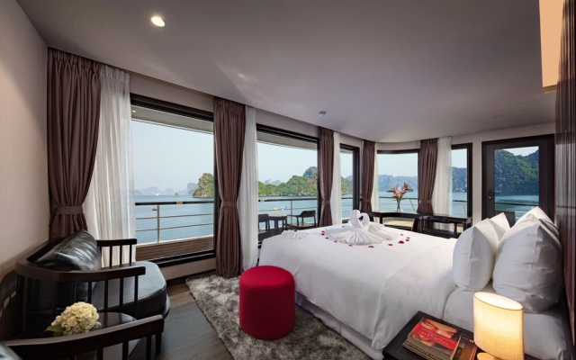 Scarlet Pearl Cruises – Guest Rooms – Ha Long