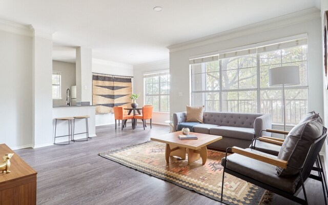 Artsy South Congress Suites by Sonder