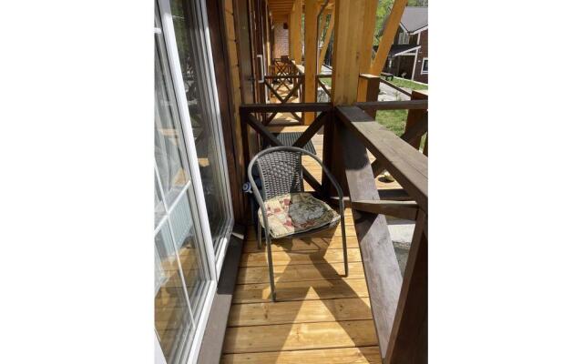 Valley Sunny, Sunny Valley 8 Building