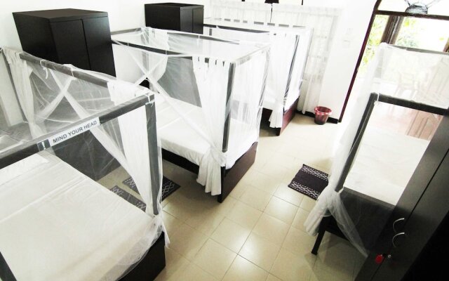 2in1 Kandy Hostel Homestay