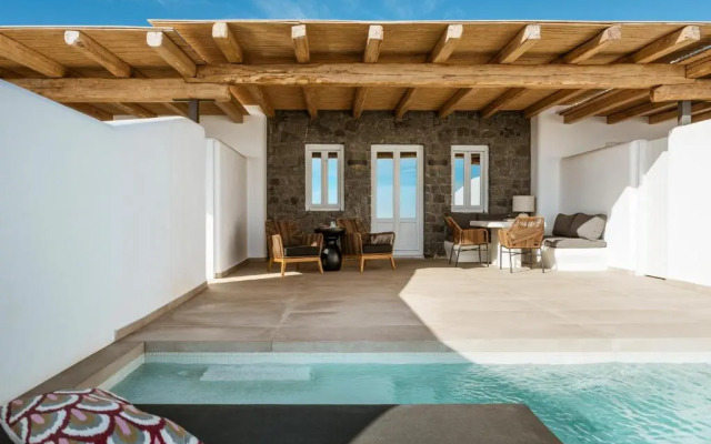 NĒRO Light-Filled Suites
