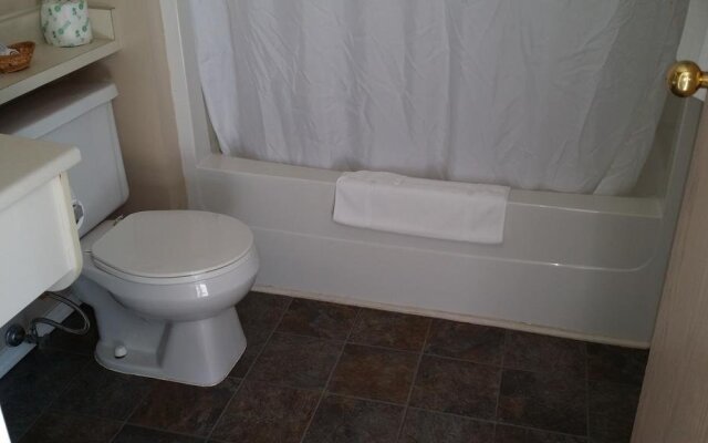 Hotel Civilia Lakeside by Civilia Golf Retreat