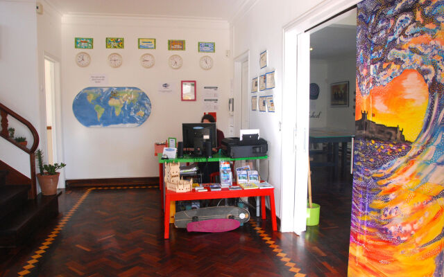 Carcavelos Surf Hostel