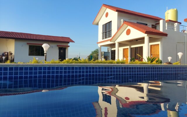 Berryl Resorts