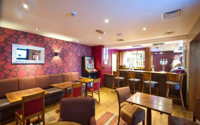 Premier Inn Edinburgh Airport (M9, Jct1)