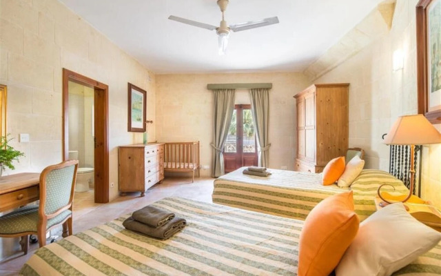 Ta Battista - Xewkija Holiday Home