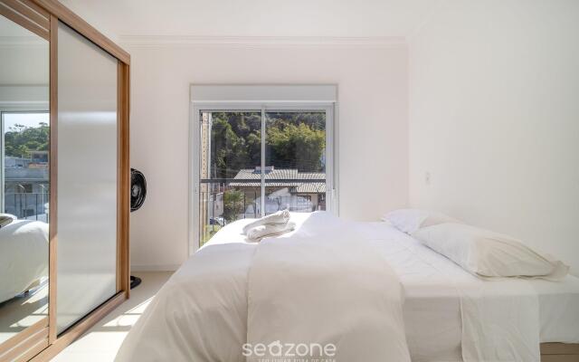 Lindo apto com churrrasqueira em Floripa IBE104