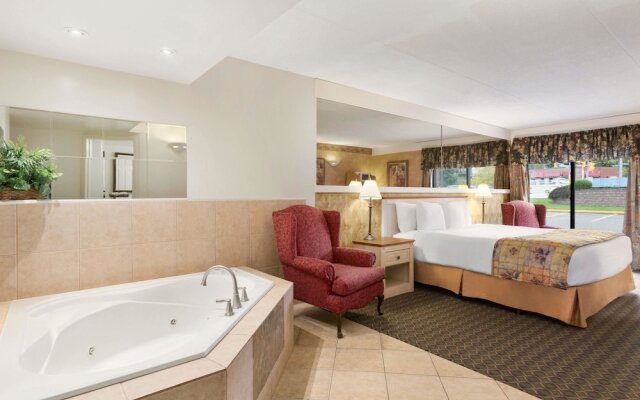 Travelodge Owen Sound ON