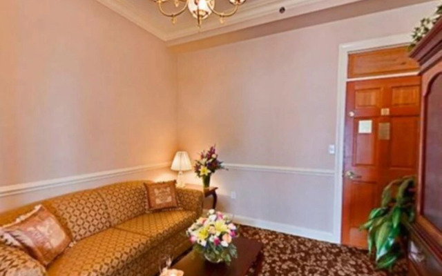 Hotel Alcott