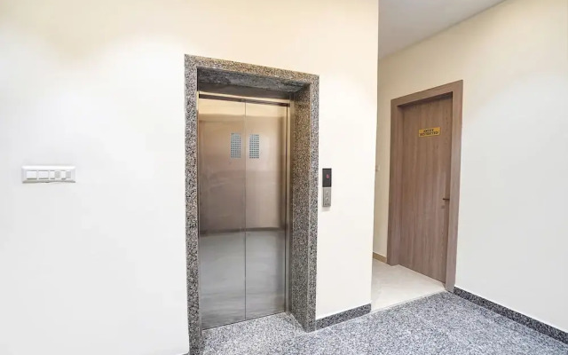 Fabhotel Mahalaxmii Grand