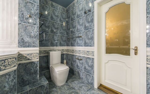 Stylish Apartment Close ot the Opera