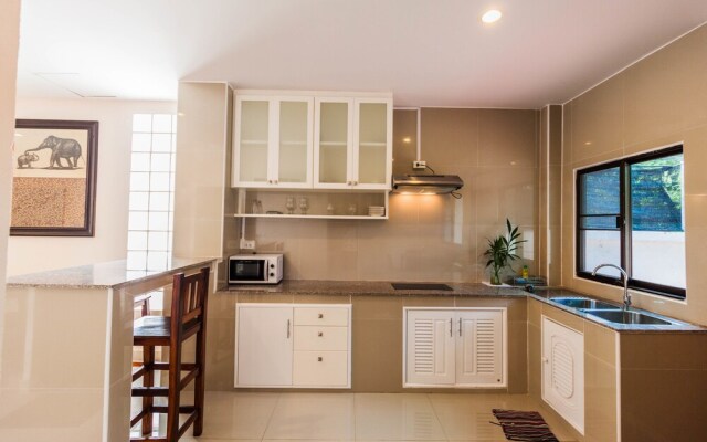 Pratumnak Town Villa By Pattaya Sunny